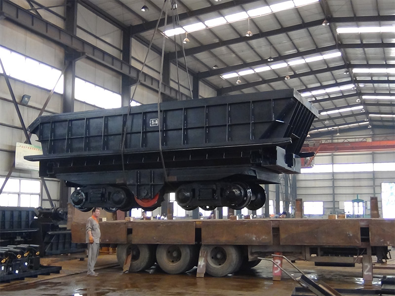 single side curved rail dumping mining wagon 6